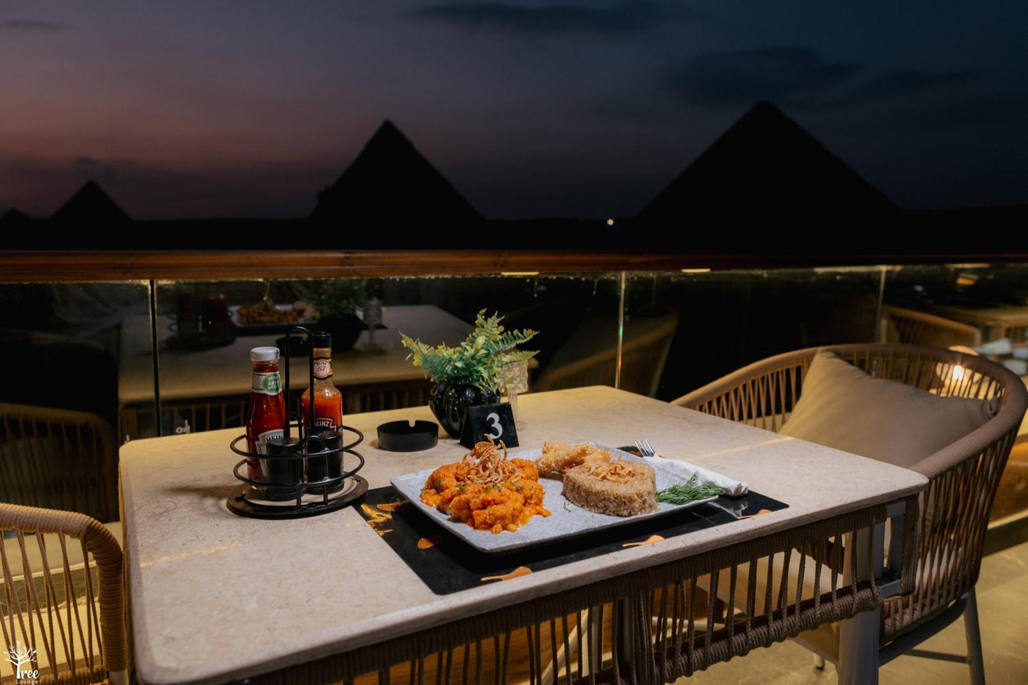 Shadow Pyramids Suites And Jacuzzi Kafret el-Gabal 外观 照片