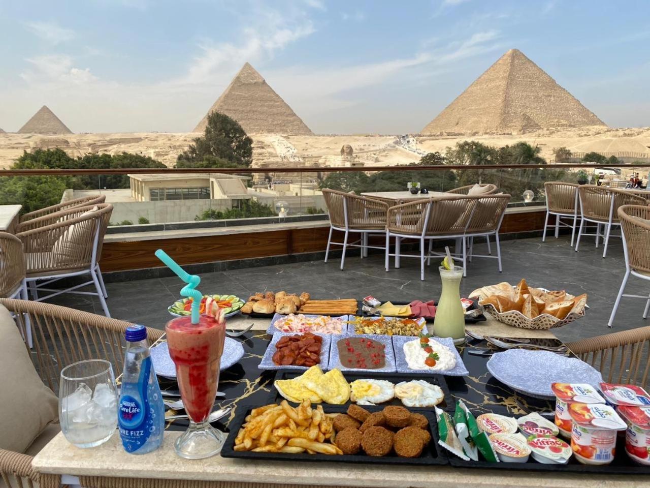 Shadow Pyramids Suites And Jacuzzi Kafret el-Gabal 外观 照片